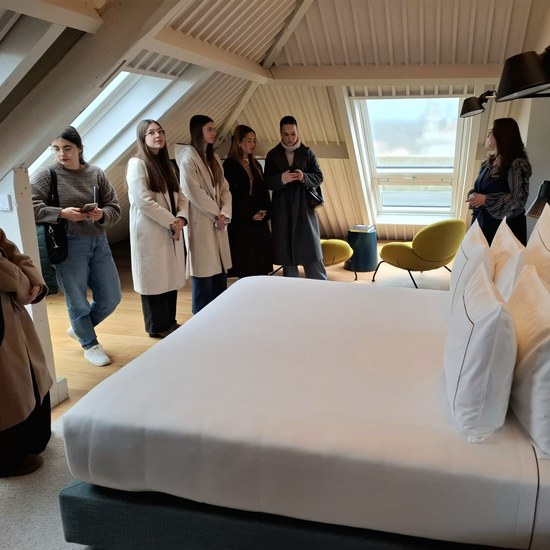 CTeSP em Turismo e Informação Turística visita o Hotel Lince Santa Clara